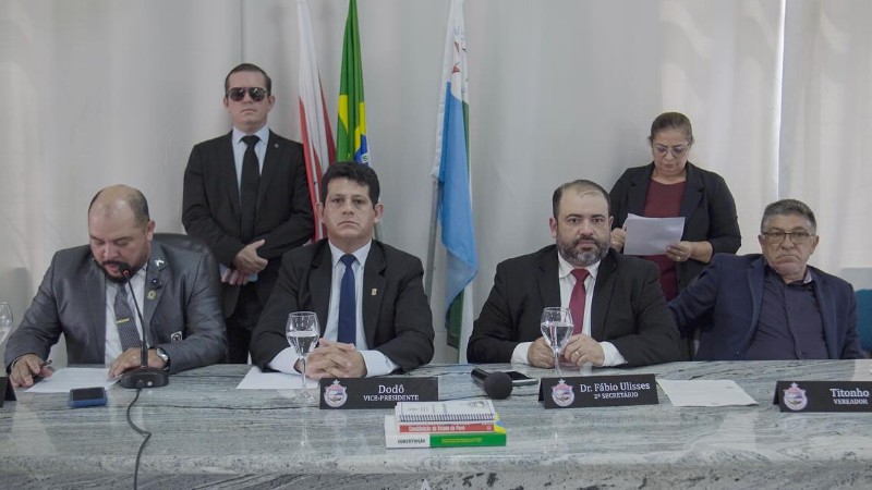 Câmara Municipal de Tucuruí realiza Sessão Solene de Posse do Prefeito Interino Jairo Holanda